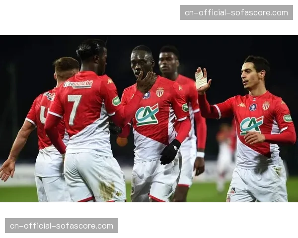 复盘斯特拉斯堡的逆转:三次换人调整如何激活了右路进攻走廊 复盘斯特拉斯堡的逆转:三次换人调整如何激活了右路进攻走廊