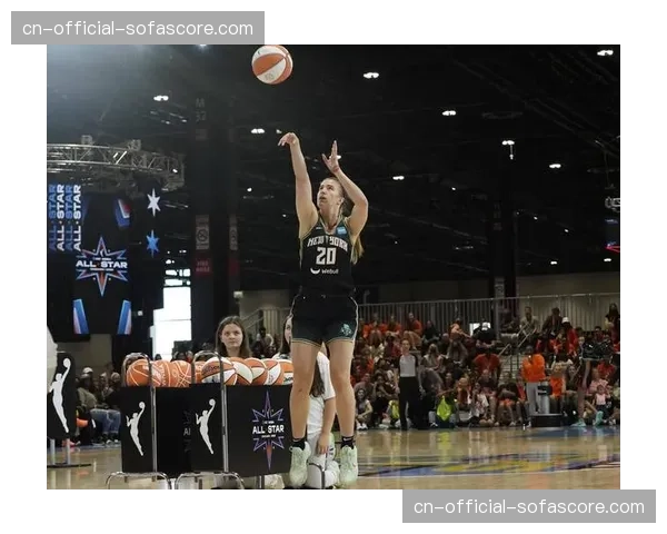 WNBA选秀球员流量价值：大学篮球曝光度远超WNBA常规赛，社交媒体粉丝数成重要指标